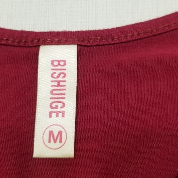 Bishuige red dress medium pullover sleeveless tshirt type knee length EUC - Picture 5 of 7